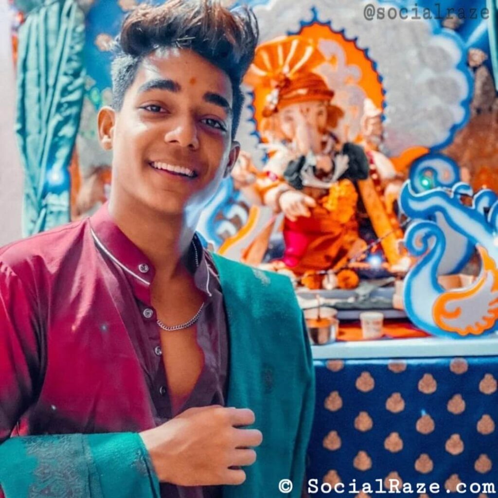 Rohit zinjurke puja photo
