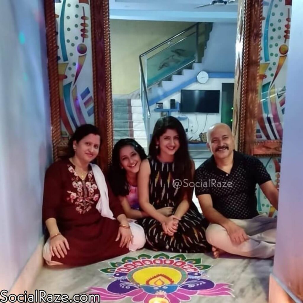Sivani Sangita Family Photo